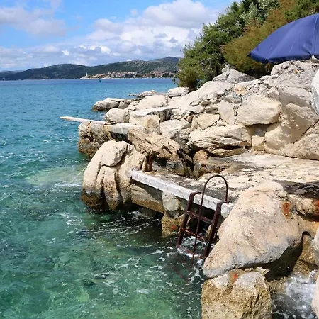 아파트 Family Friendly With A Swimming Pool Okrug Donji, Ciovo - 8072